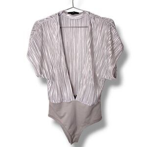 Missguided Bodysuit Women Sz 6 Small Silver Gray Deep VNeck To Waist Pleated 70s